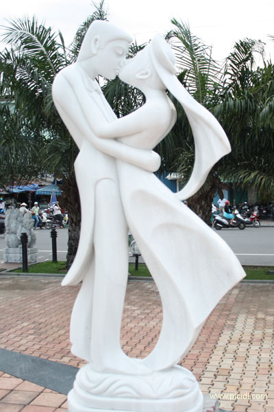 Dieu Khac Da non nuoc Da Nang - SCULPTURE