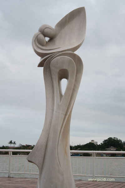 Dieu Khac Da non nuoc Da Nang - SCULPTURE